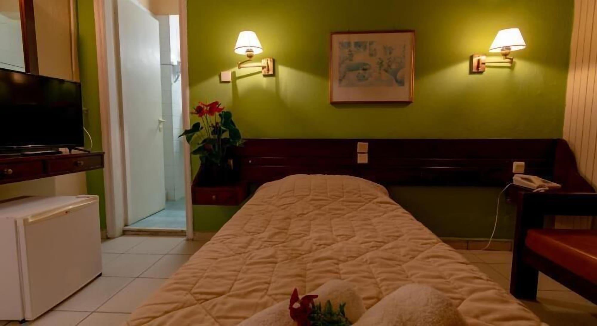 Aegli Hotel Perama (Corfu)