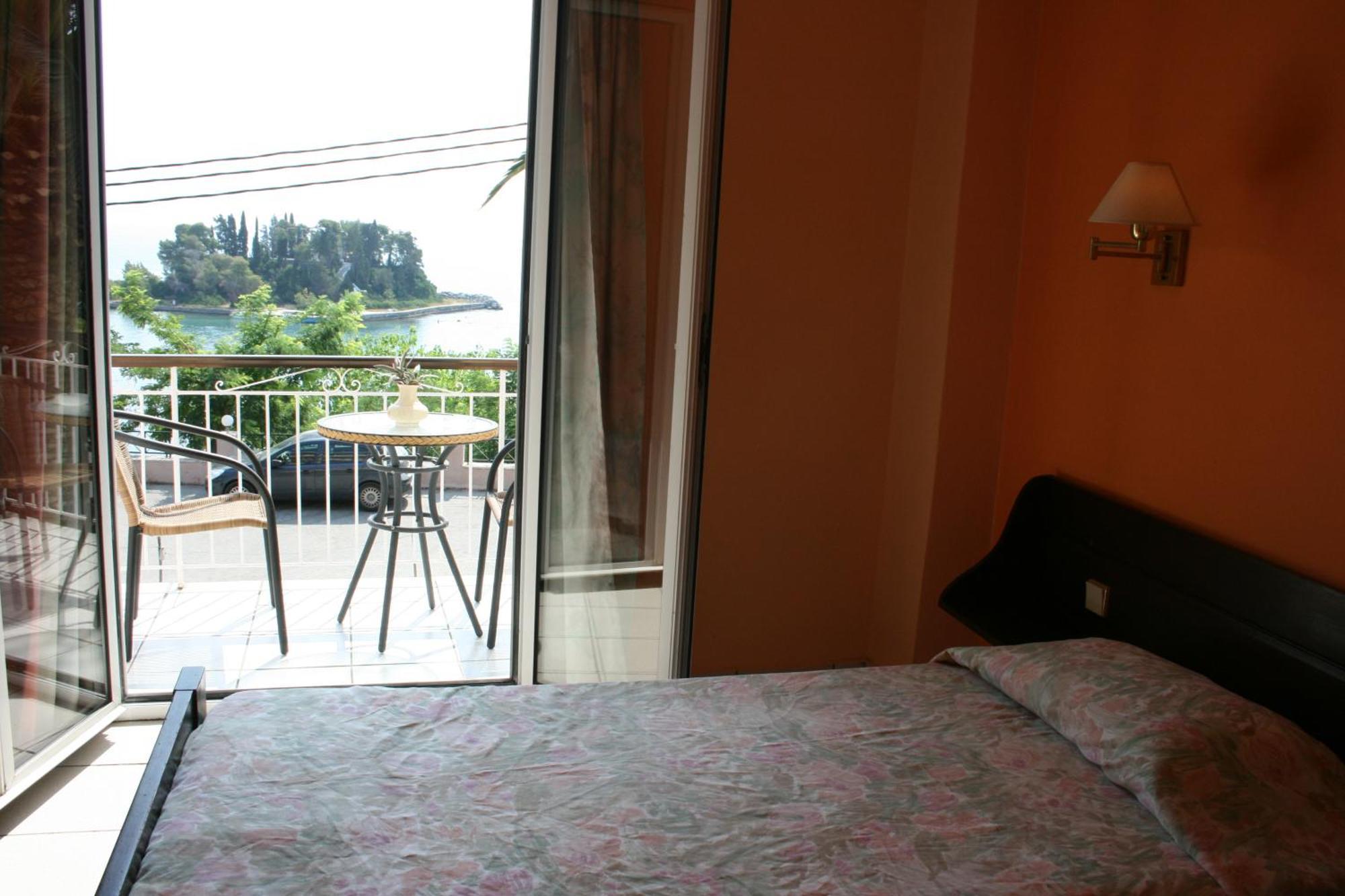 Hotel Aegli 2*