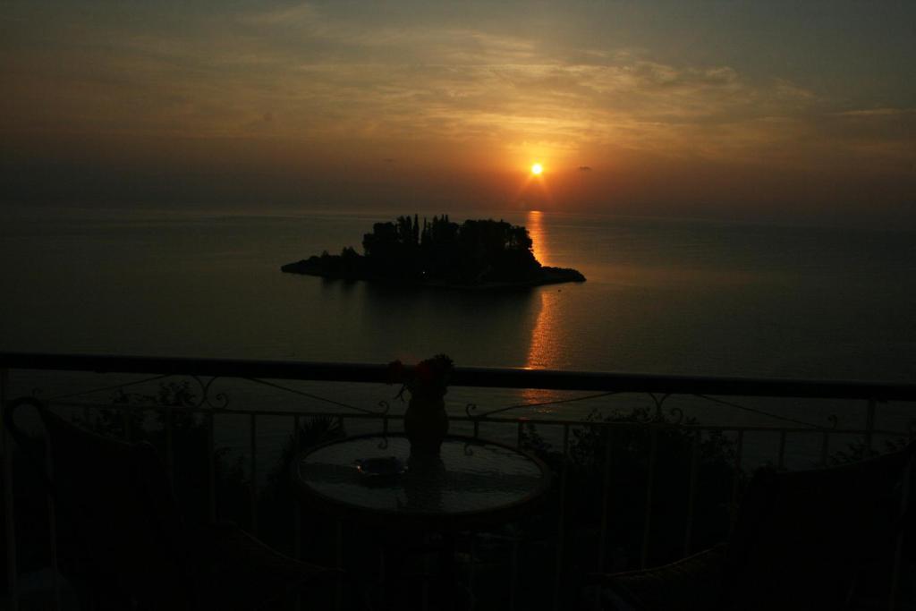 Hotel Aegli Perama (Corfu)